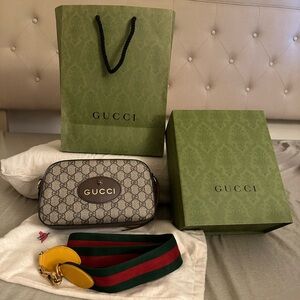 Authentic Gucci Neo Vintage Small Crossbody Messenger Bag
